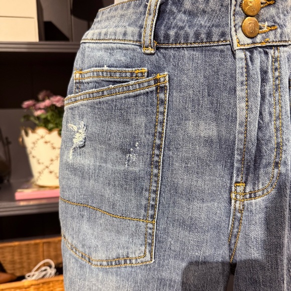 Pilcro The Wanderer Relaxed Patch Pocket Jeans – Size 24P - Picture 9 of 15